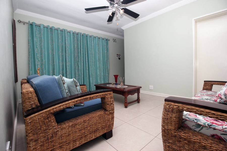 To Let 4 Bedroom Property for Rent in Belgravia Western Cape